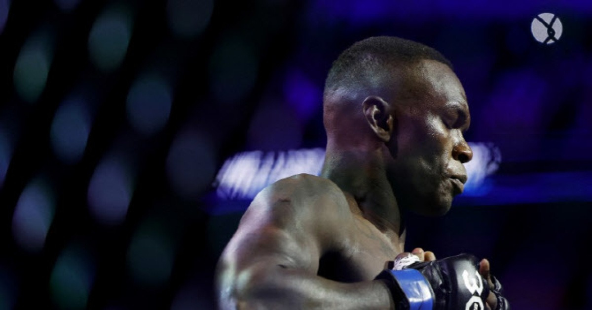 아데산야 vs 조 파이퍼 경기 결과 보도 이미지