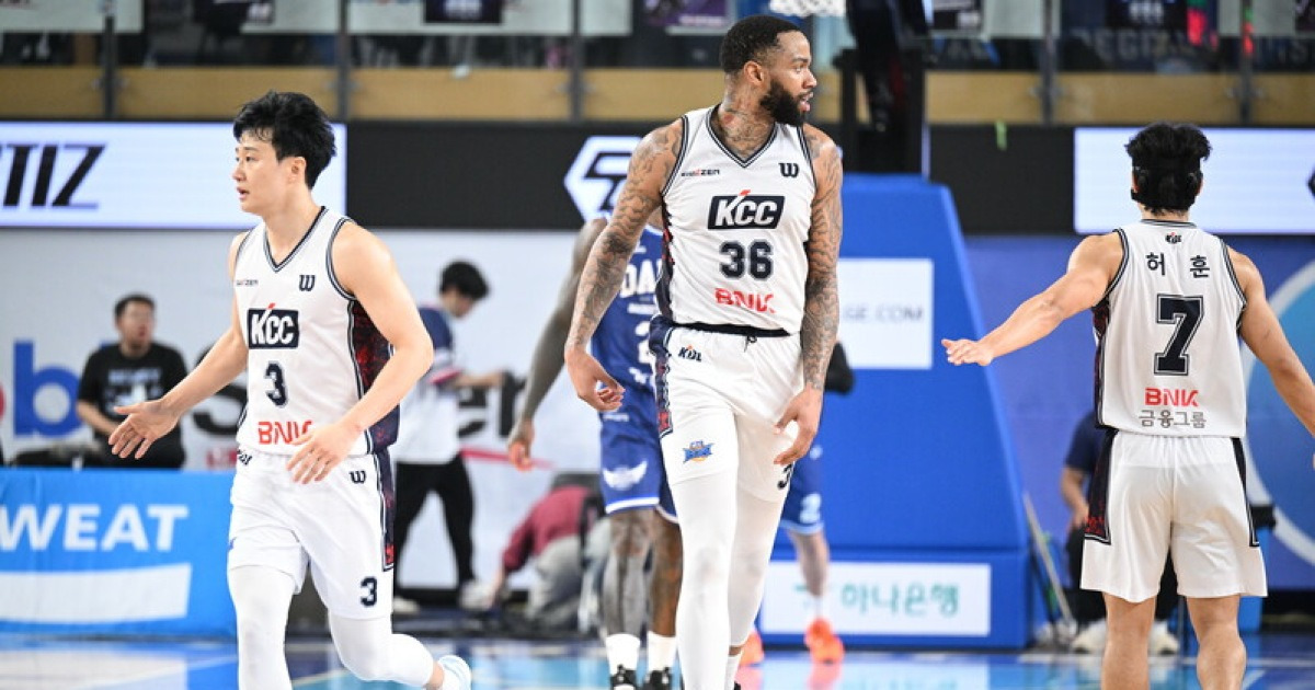 [BK 리뷰] '웅-롱' 날아오른 KCC, 원정서 라건아-벨란겔 분투한 한국가스공사 제압