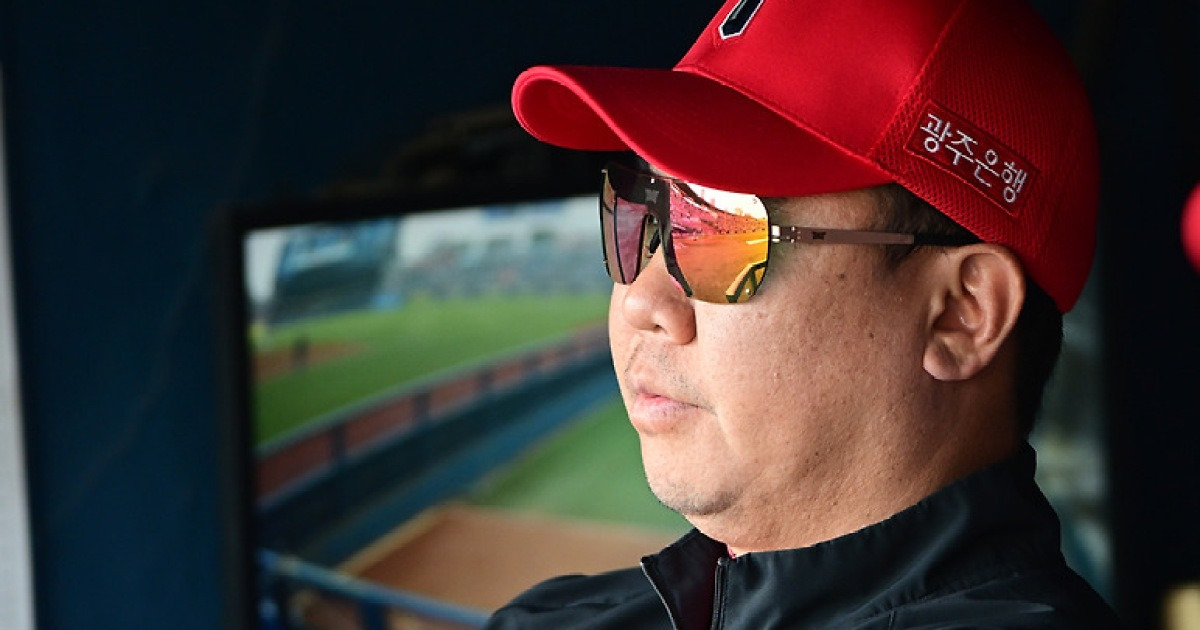 개막 2연패 돌아본 이범호 감독 “김도영, 그런 날도 있는 것..이의리 구위는 좋았다”