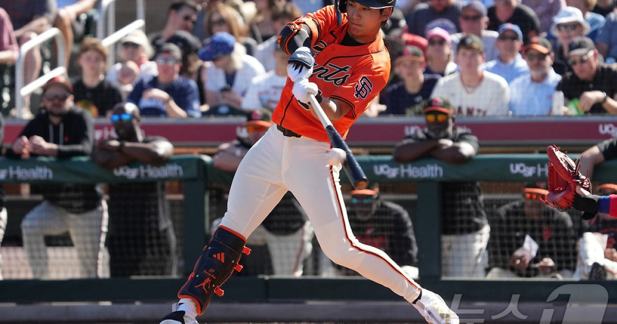 침묵 깬 이정후, 샌디에이고전 1회 2타점 2루타…시즌 첫 타점