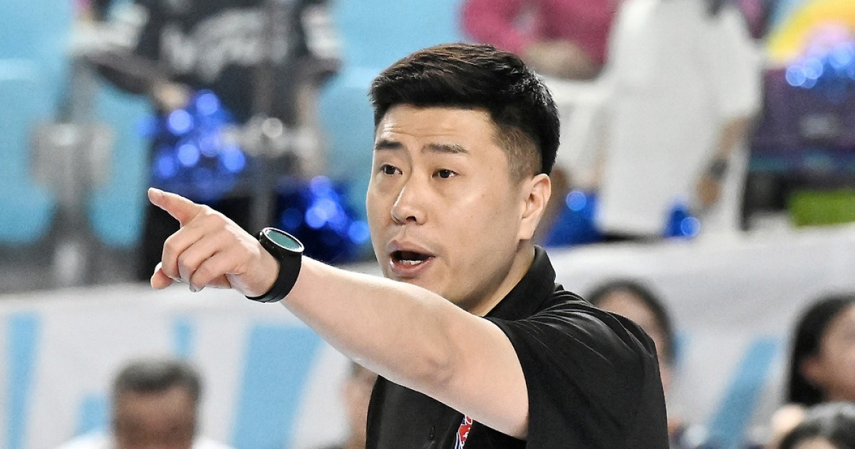 '갑자기 챔프전 지휘봉' 김영래 대행 "마음의 여유 없었다"