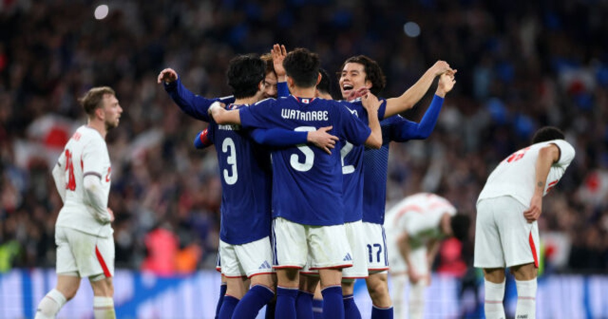 '미토마 결승골' 일본, 웸블리에서 아시아 국가 사상 첫 잉글랜드 격파…7만 9000 관중 야유