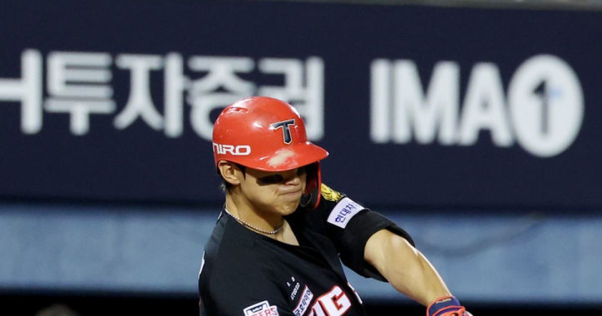 첫 대포로 팀에 안긴 첫 승…KIA 김도영, 슈퍼스타의 귀환