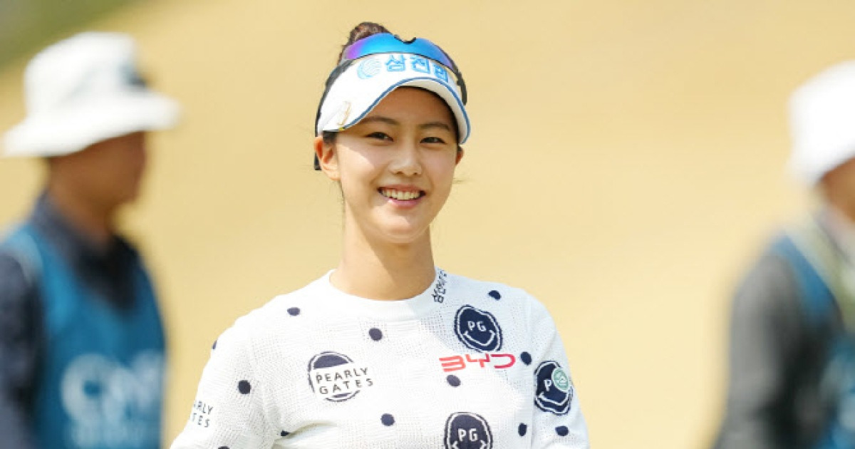 KLPGA 투어 처음 출전한 송지아…"홍정민 언니처럼 상금왕 되고 싶어요"