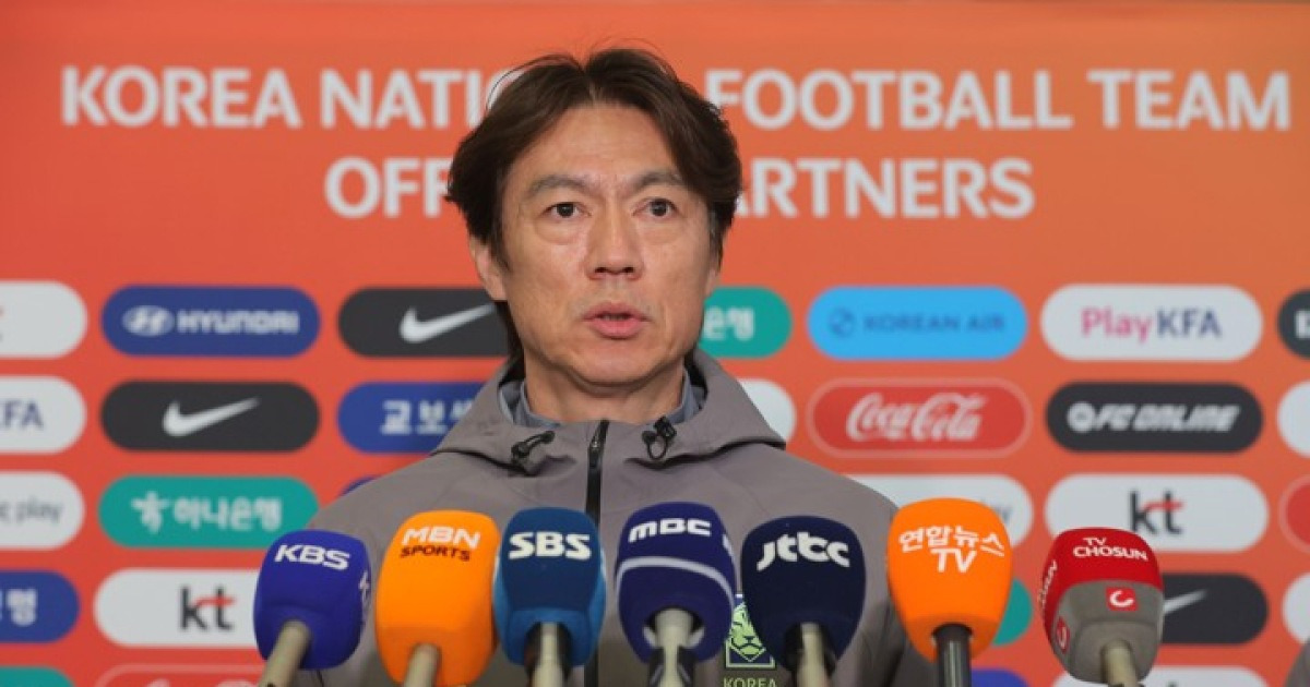 2연패 뒤 귀국한 홍명보 감독 “결과에 죄송, 손흥민 의심한 적 없어” [IS 현장]