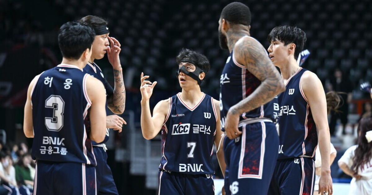 KCC 빅4 첫 4명 동시 두 자리 득점, 하지만 코트 마진은 -7