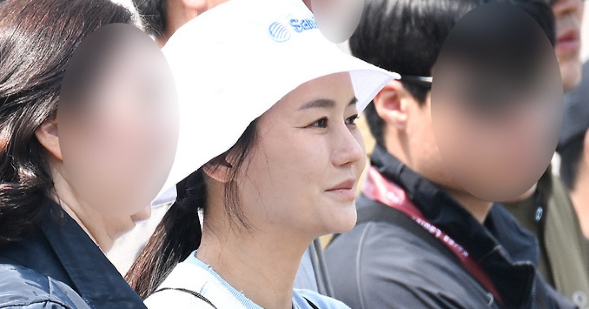 박연수, 딸 송지아 바라보며 흐뭇한 미소 [포토엔HD]