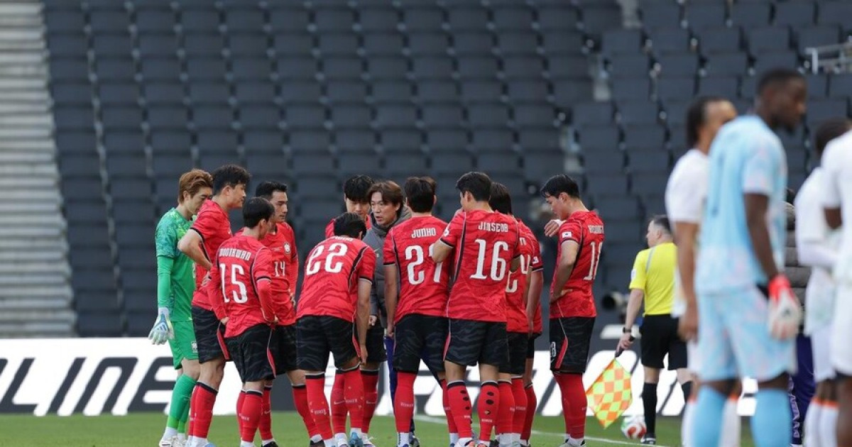 '왜 하필' 홍명보 감독 "경기력 최고조에 달했을 때 작전타임" 아쉬움…4쿼터 브레이크 대응책 고심