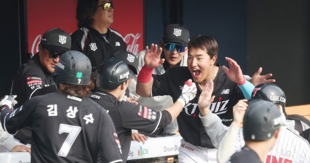 '타율·OPS 1위' KBO 타격 1황, LG도 삼성도 아니었다! 확 달라진 '힘 법사' KT... 불리한 일정도 깨부순다
