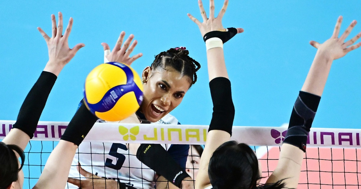 '실바 35점' GS칼텍스, 챔프전 2연승…5년 만에 우승까지 한 걸음