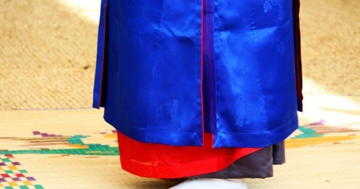 신내림 받은 무속인 찬밥 되나…AI 무당집에 '바글바글' [현장+]