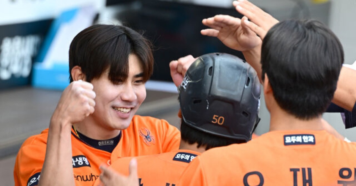 '이런 반전이' 한화 50억 유격수가 韓 타점 1위라니, 10홈런 친 적도 없는데…김경문 "운동은 정직하다" 호평