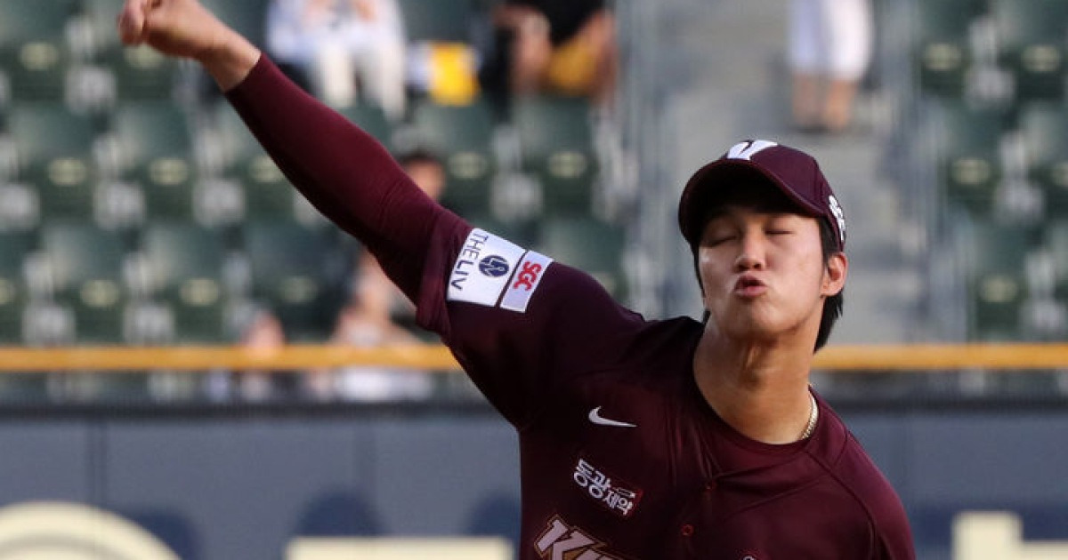 키움 안우진, 순조롭게 복귀 준비…"다음주 2군 등판 일정 나올 듯"