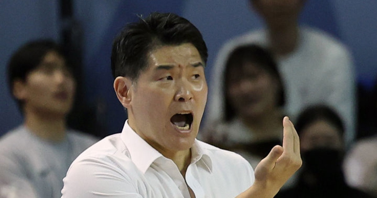 첫 챔프전 우승 이어 정규시즌 정상까지…왕조 기틀 다진 조상현 감독[프로농구 LG 우승③]