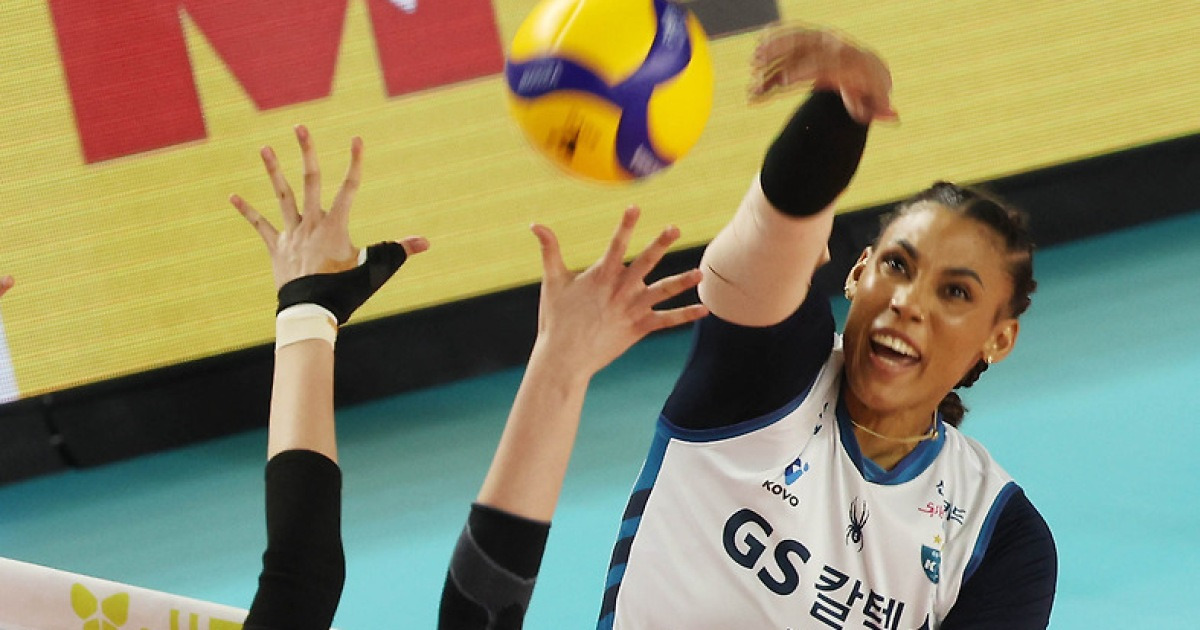 GS칼텍스, 2차전도 승리…실바 35득점 폭발, 1승 남았다