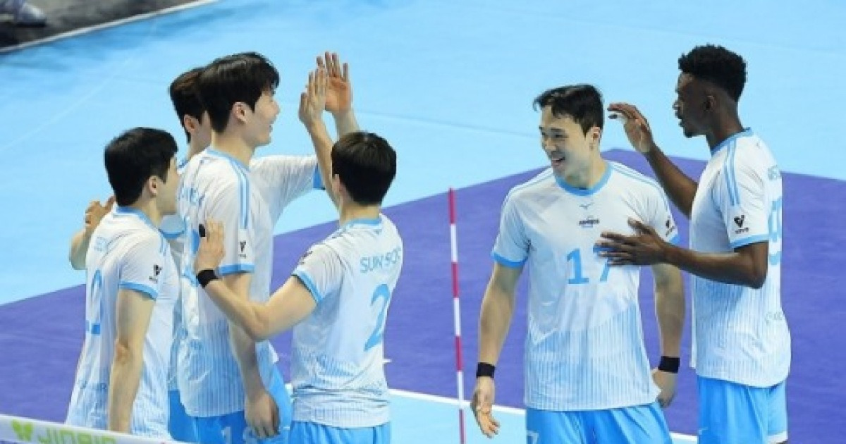 레오 34점도 막지 못했다...대한항공, 2차전도 풀세트 제압하며 통합 우승 '1승 앞'