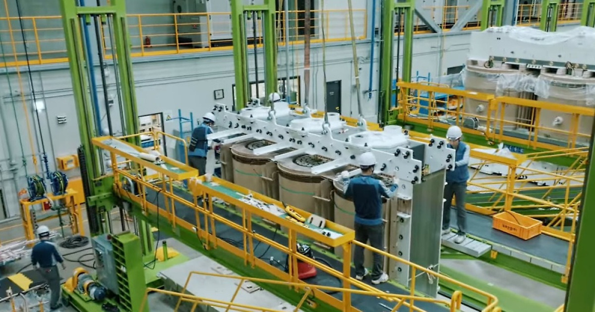 전력망 투자와 변압기 등 전력기기 산업 관련 이미지