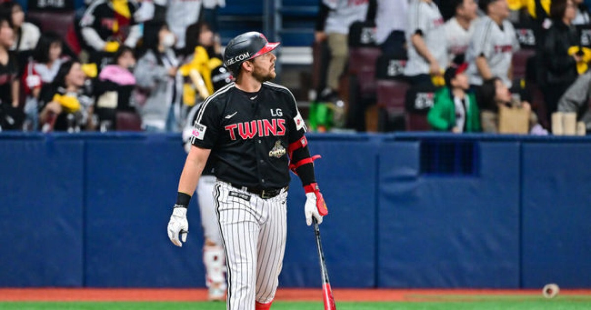 KBO 경기 홈런 장면 관련 이미지