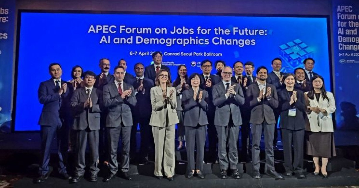 노동부, APEC 미래 일자리 포럼 개막…AI 시대 고용 대응 논의