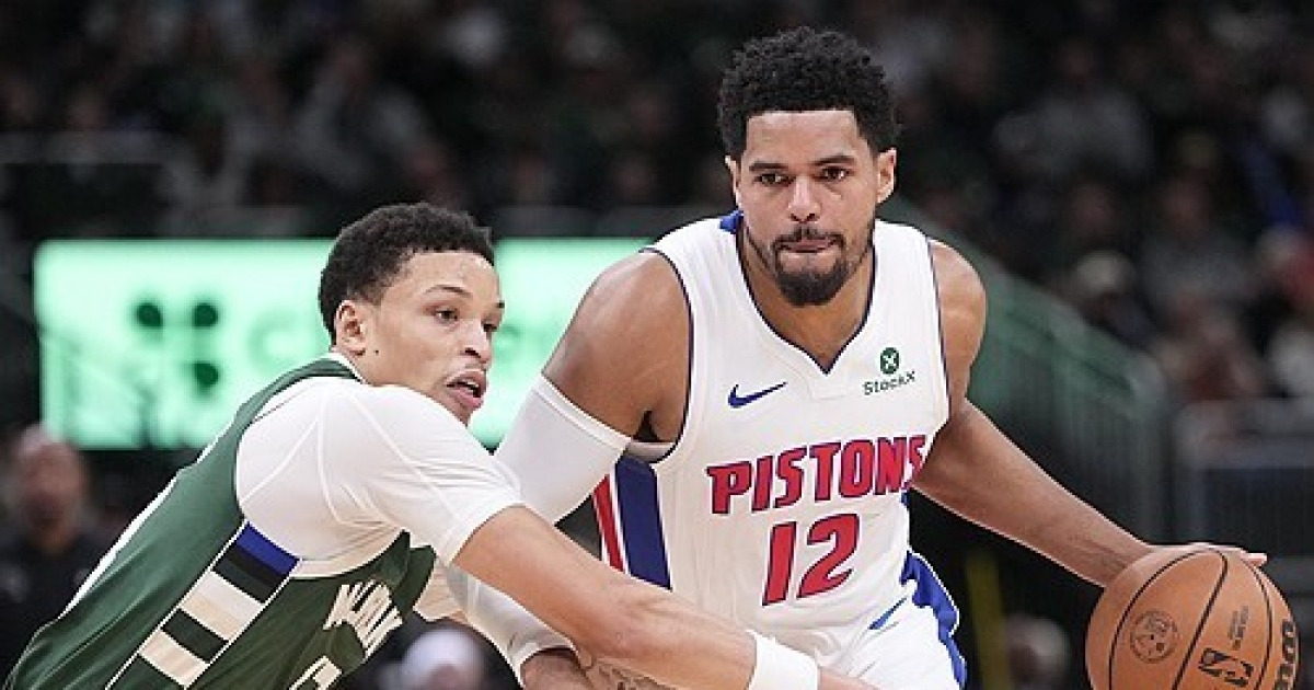 '플랜 B도 아니고 플랜 C?' 노쇠한 베테랑 영입설에 분노한 레이커스 팬들