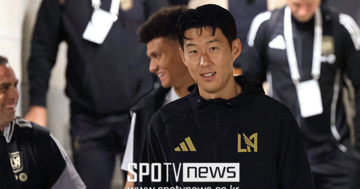 홍명보 감독 이어 LAFC 사령탑 또 작심발언..."손흥민에게 너무 많은 걸 요구한다"