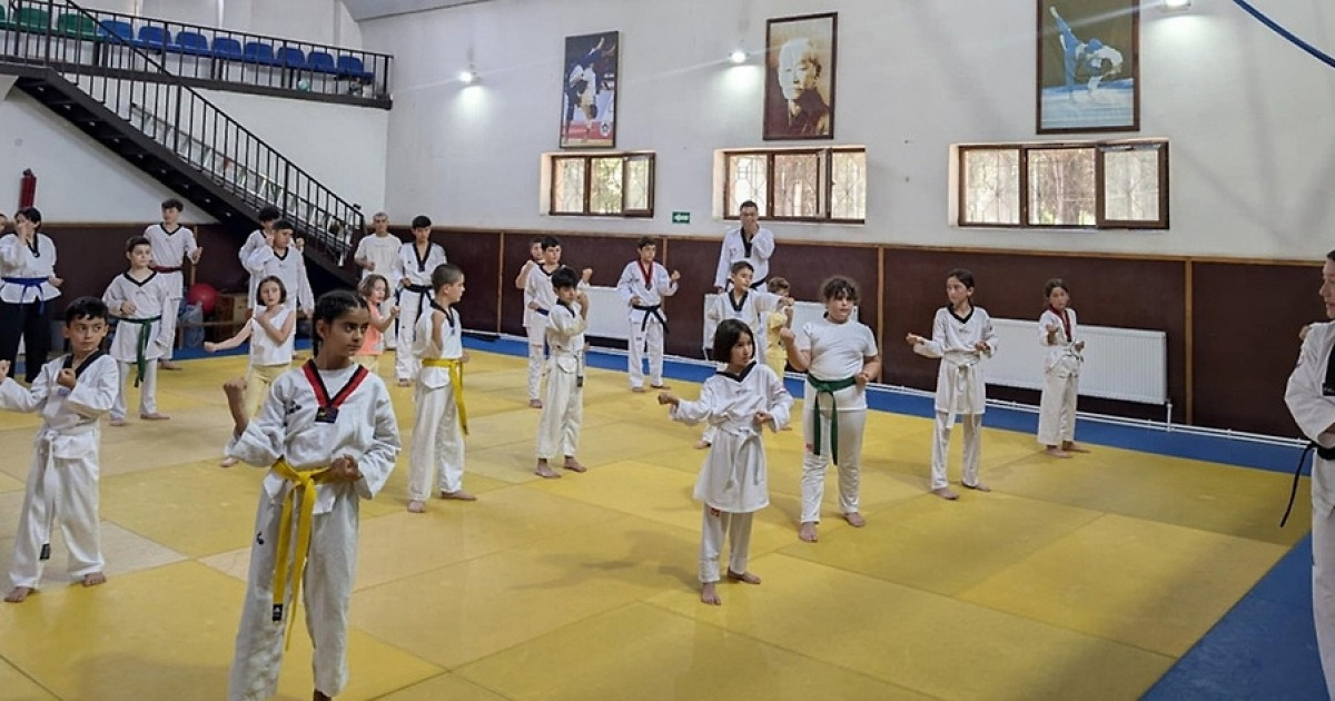 태권도재단 봉사단원 80명, 해외 8개국에 파견 지도