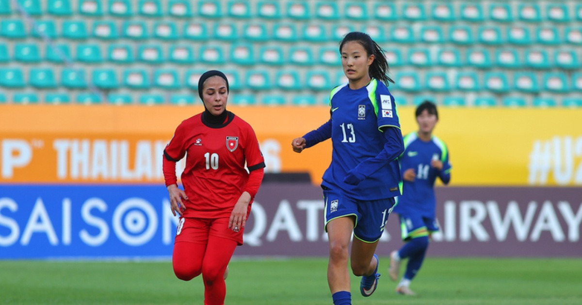 U-20 女대표팀, 북한과 1위 결정전…3세 월반 ‘멀티 플레이어’ 김민서 주목하라