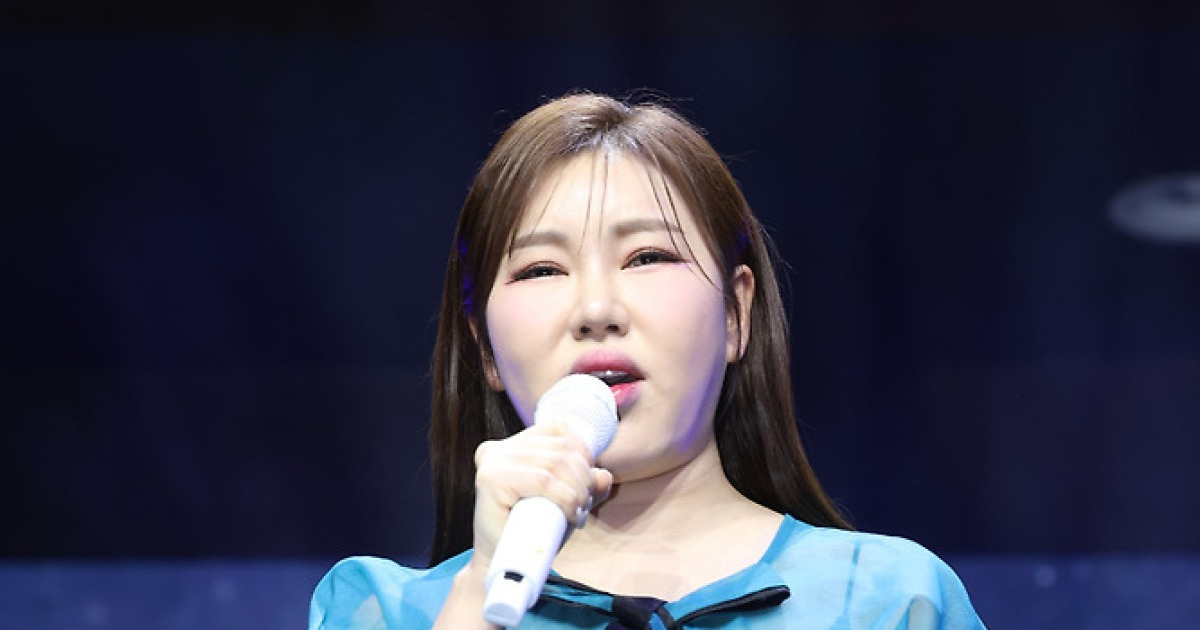 송가인 매니저 신혼 선물 가구점 방문 관련 이미지