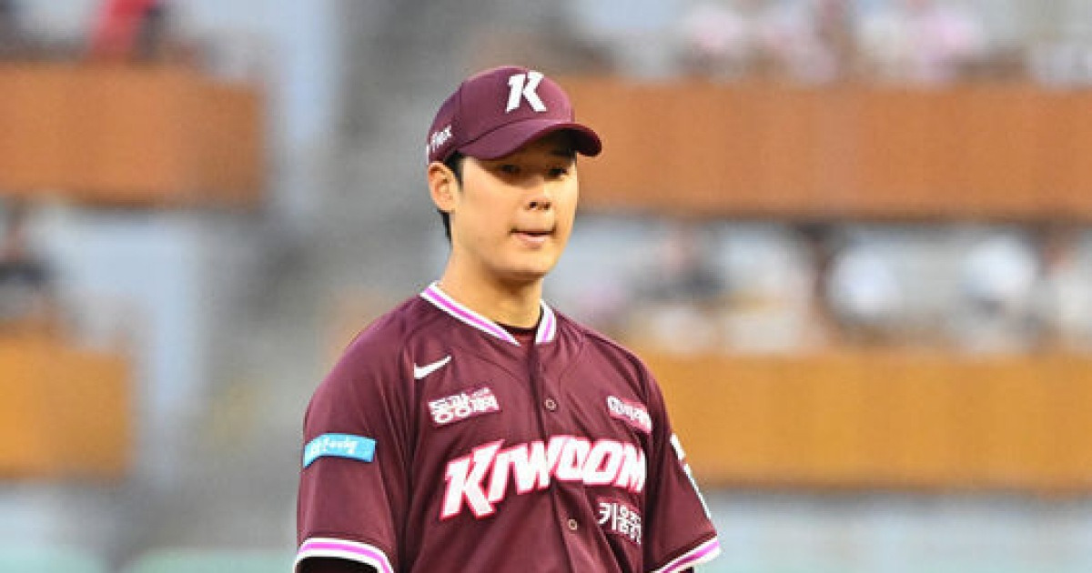 ‘계약금 5억 안겼는데’ 전체 1순위 좌완, 1G 뛰고 부상 아웃...팔꿈치 굴곡근 부분 손상→일단 4주 쉰다 [오!쎈 잠실]