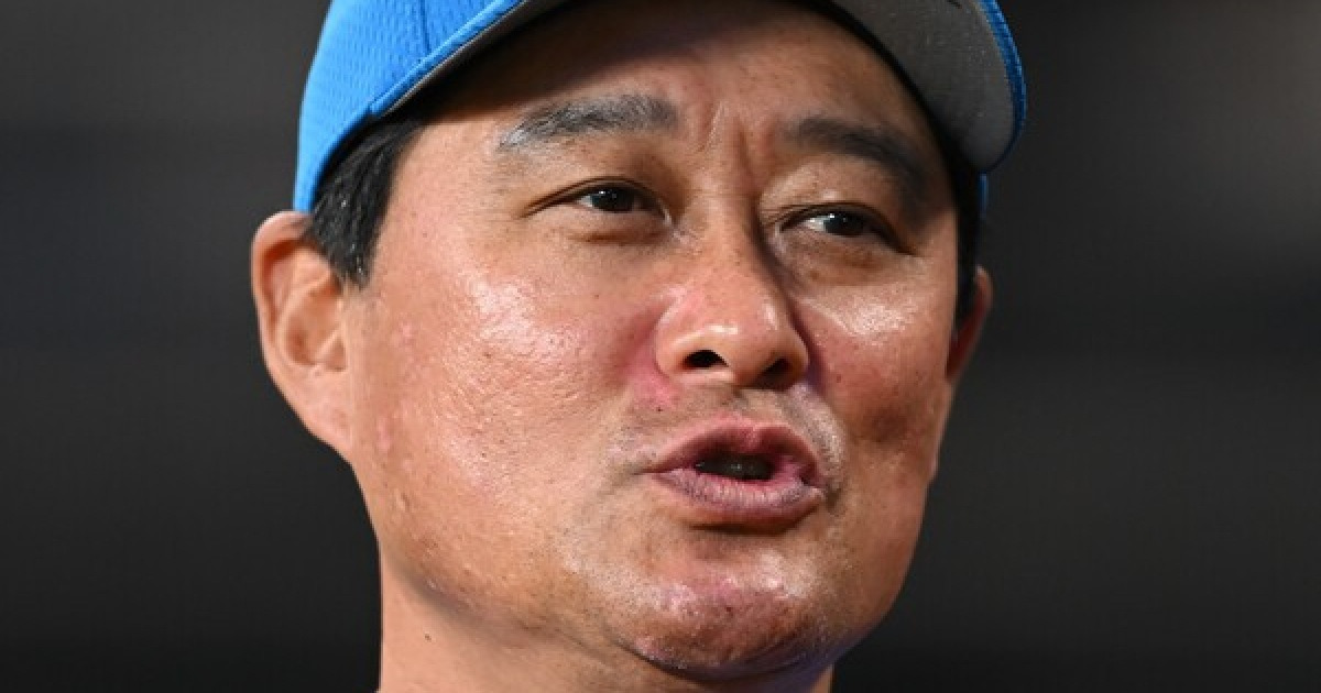 "KIA 팬이지만, 현장 안 오셨으면" 이종범에 팬들도 등 돌렸다…초유의 '중도 사임' 해명에 비판 쇄도