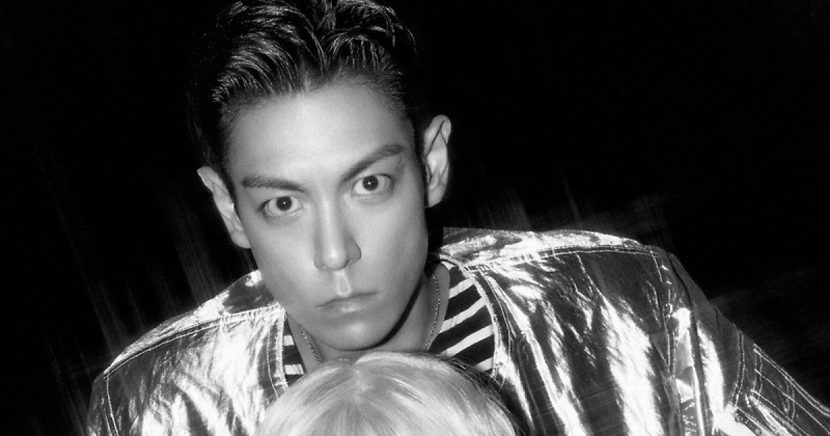 탑, 나나→