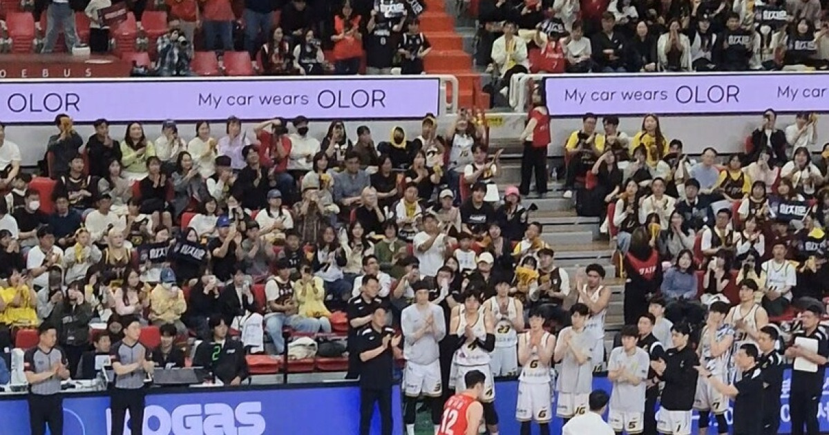 [비하인드스토리] 23점 차에 작전타임 요청, 함지훈 향한 조상현 감독의 존중