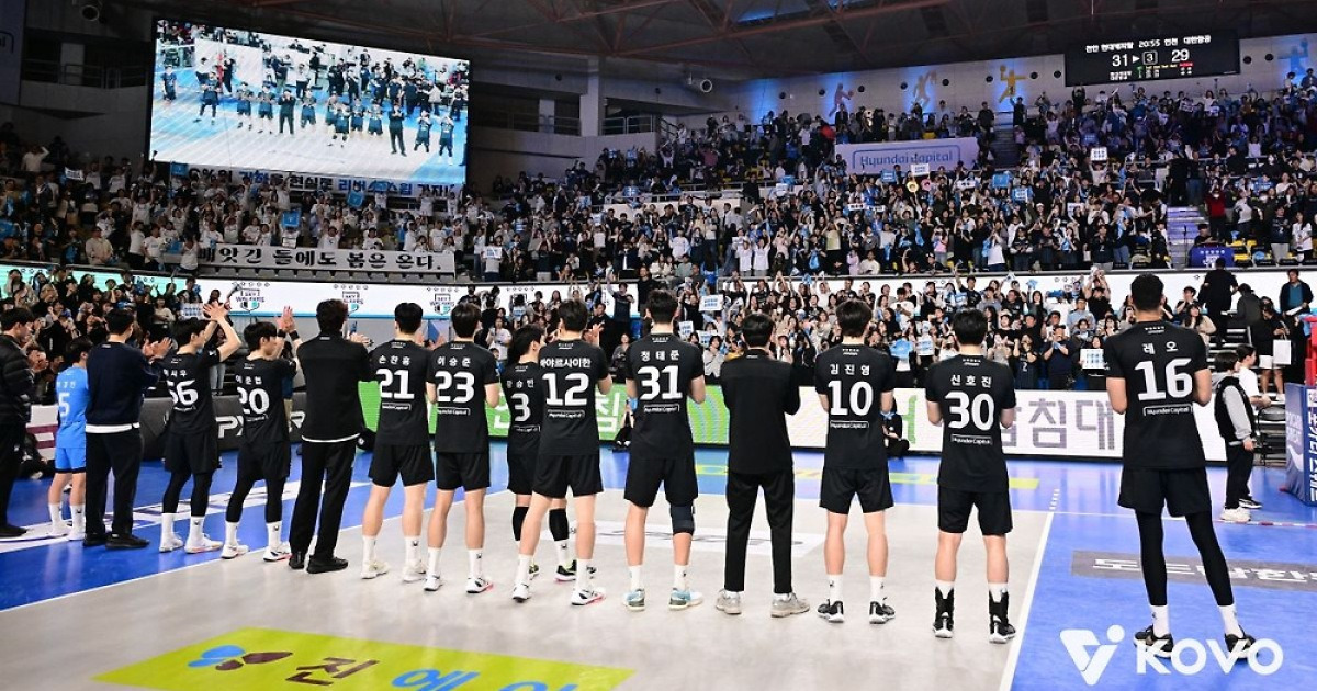 벼랑 끝 2연승, 남자부 최초 역사 보인다…현대캐피탈, 리버스 스윕 도전