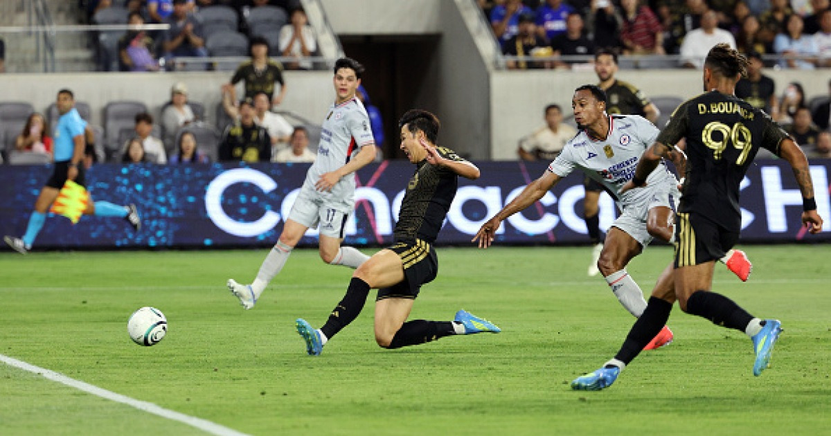 ‘손흥민 선제 결승골’ LAFC, 크루즈 아술과 1차전 3-0 대승