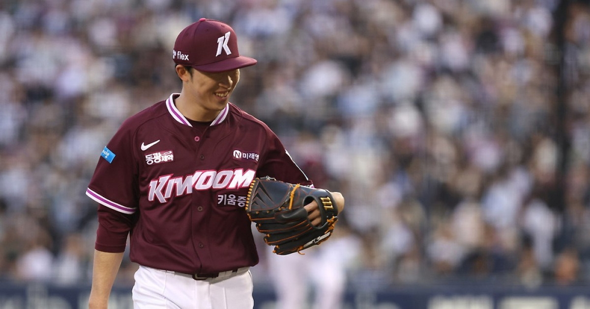 ‘5.1이닝 2실점’ 키움의 굴러온 복덩이…키움 배동현의 도장깨기, SSG 이어 두산도 잡았다 [SD 잠실 스타]