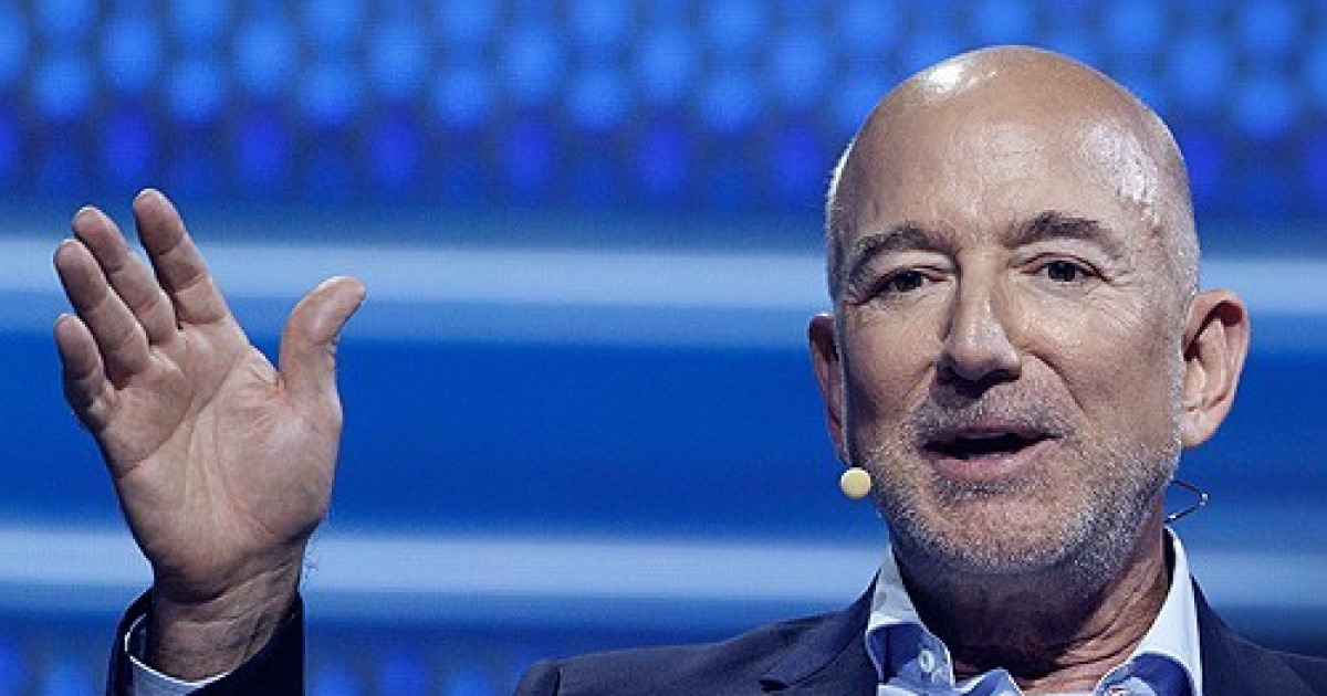 "베이조스의 비밀 AI '프로메테우스'도 인재 영입전"