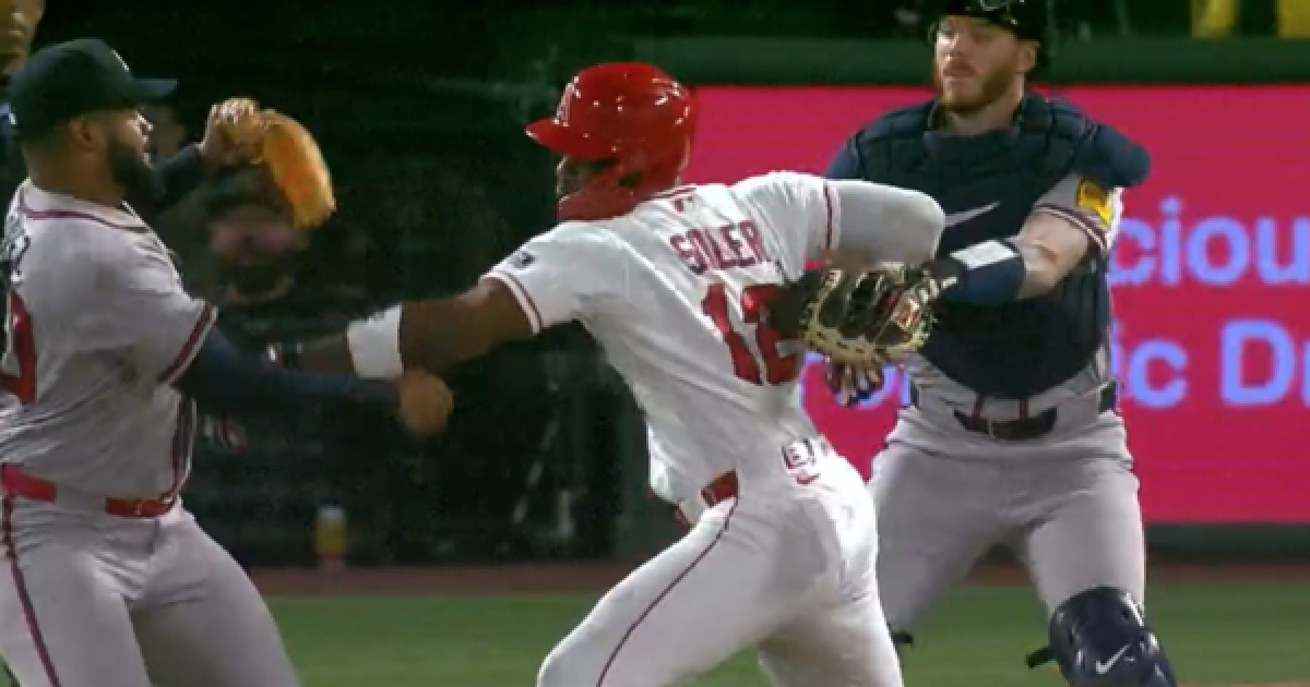 홈런 맞았다고 타자 머리에 빈볼→공 쥔 채 주먹질한 투수, 7G 출전 정지 철퇴 맞았다