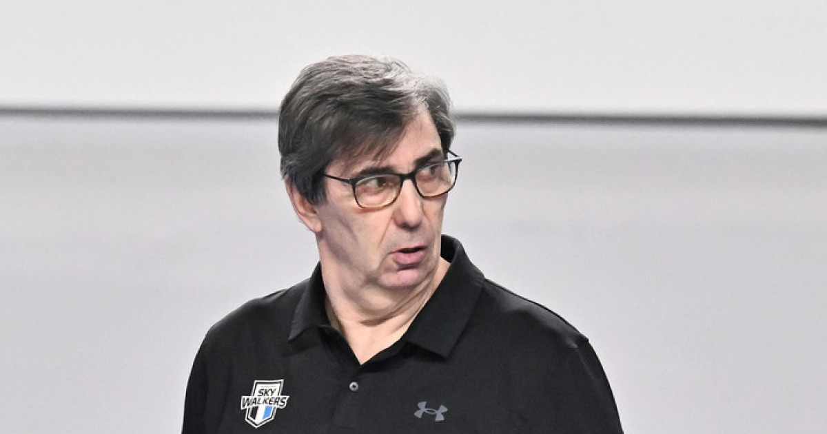 이례적인 KOVO '유감' 입장문 "판독 엄중했다...블랑 감독 부적절한 언행 멈춰달라"