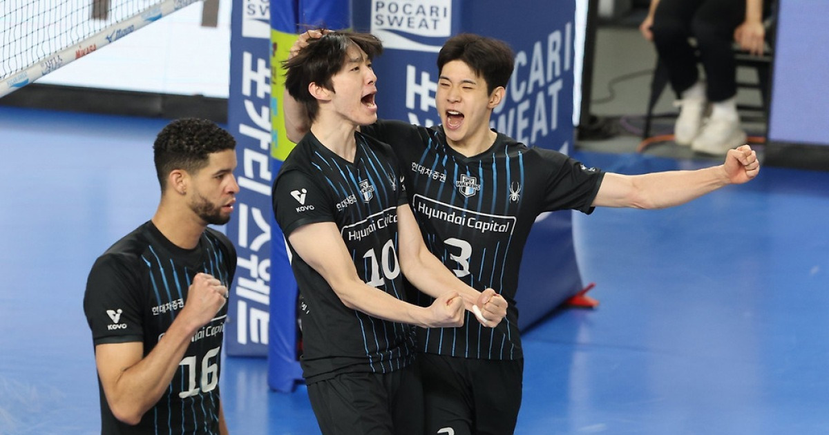 현대캐피탈 분노의 2연승… 첫 ‘리버스 스윕’ 노려