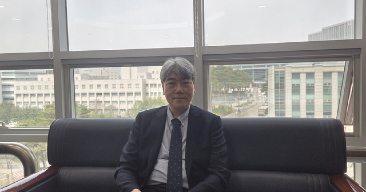 [오늘의 DT인] ‘S급 해커’ 된 인공지능…“뚫려도 즉각 정상화하는 ‘복원력’이 AI시대의 방패”