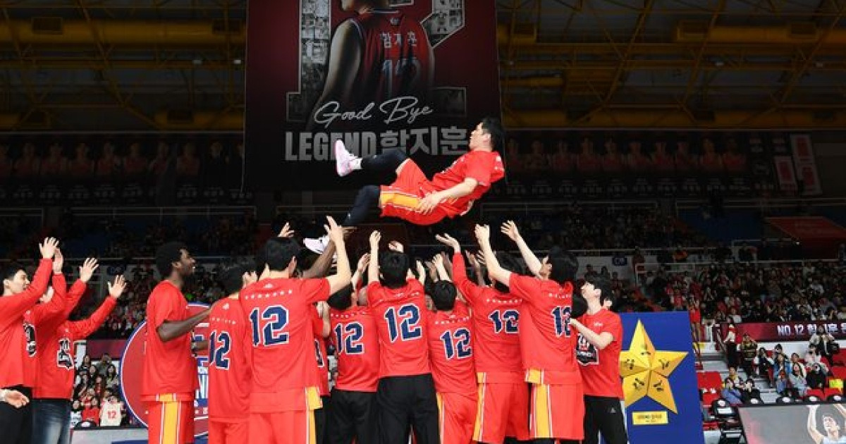 ‘은퇴하는 함지훈 위한 마지막 작전시간’ LG 조상현 감독이 보여준 챔피언의 품격 [오!쎈 울산]