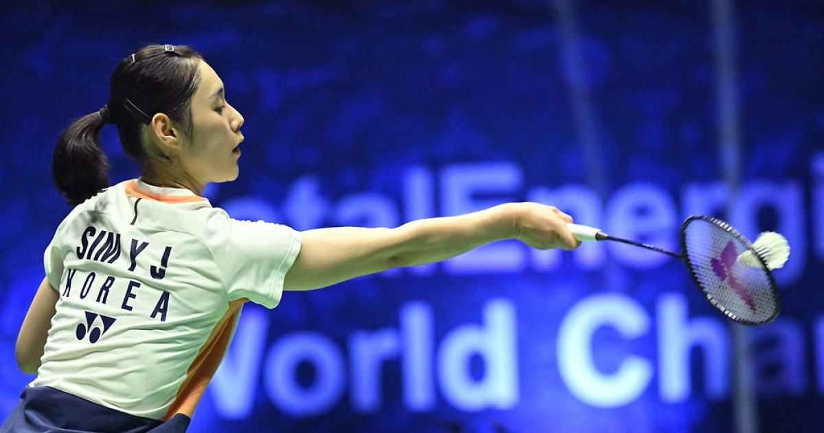 첫 판부터 나란히 ‘톱10’ 꺾었던 그들, 16강에선 희비가 엇갈렸다…‘완승’ 심유진은 8강행, ‘풀세트’ 김가은은 분패[아시아선수권]