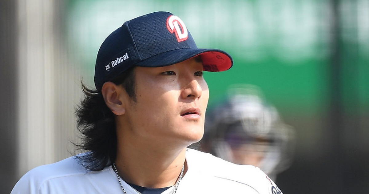 에이스 잔치에 혼자 2선발...여기서도 못 던지면 핑계 댈 게 없다, 두산과 본인 커리어 모두 꼬인다