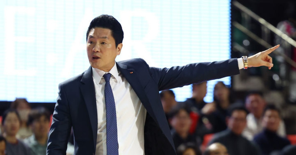 프로농구 SK 전희철 감독, '불성실' 논란 "죄송…재정위 소명 잘하겠다"