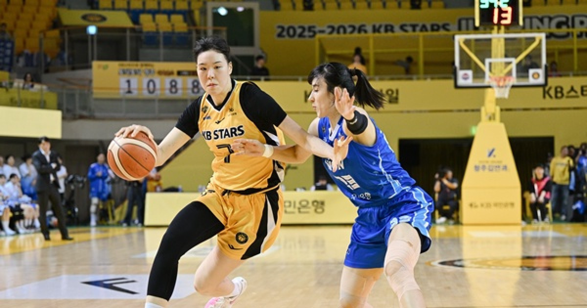 '박지수 맹활약' KB스타즈, PO 2연승…챔프전 보인다