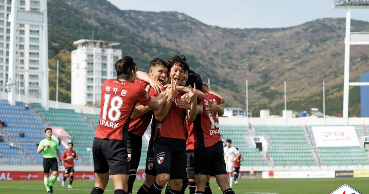 K리그2 선두 부산, 용인 2-0 완파…7경기 연속 무패 신바람