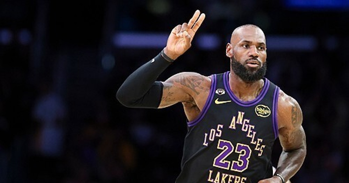 LA 레이커스 대 피닉스 경기 관련 이미지