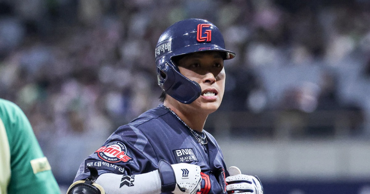 ‘어?’ 하는 순간 2루로…찰나 포착하는 롯데 황성빈의 무서운 집중력