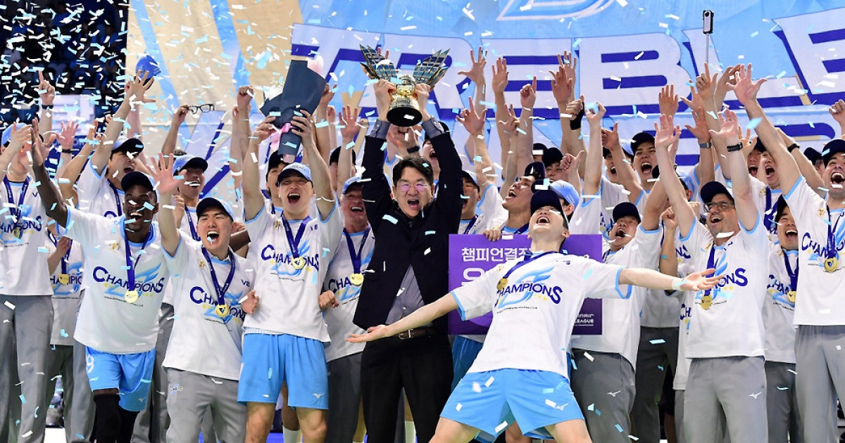 '분노'의 배구 누른 '실력'의 배구 → 여론전 밀렸지만 다짐했다 "웃음거리 되지 말자"