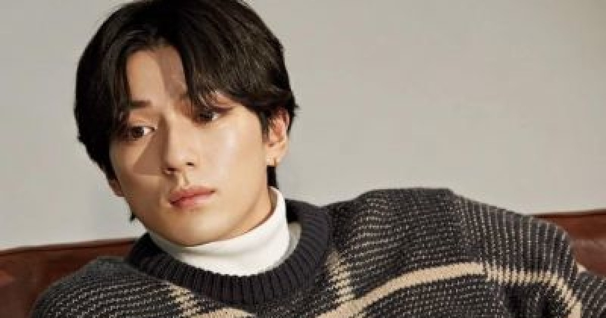 유명 배우 인터뷰라더니 AI가 대신 대답?…싱가포르 잡지 논란